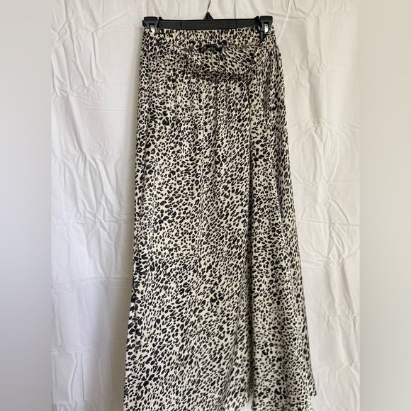 Zara animal print midi skirt size small - Picture 1 of 6